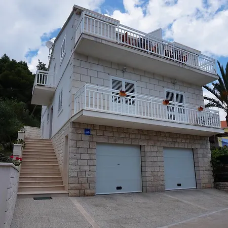 Ivona Apartamento *